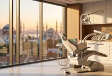 A photorealistic image of an empty, modern dental treatment room featuring a high-tech chair, with a large window in the background showing a beautifully blurred, panoramic view of the Istanbul skyline at sunset.